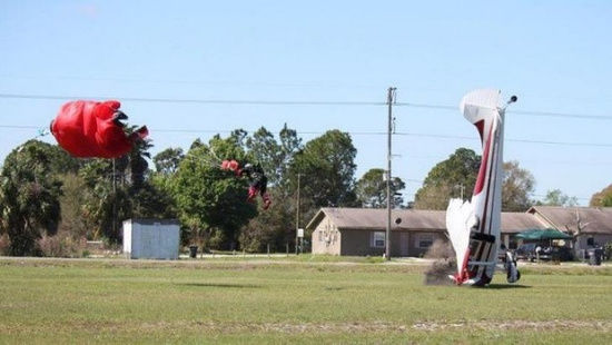 87���ϲ��ݷɻ���½��ײ��ɡ�� ���漣����(ͼ)