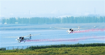 �����綯�ɻ�-RX1E����˫����������