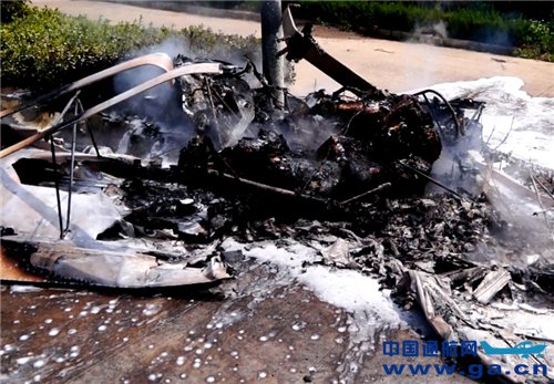 ����һС�ͷɻ�׹����2������ ��ʻԱΪ������ʿ