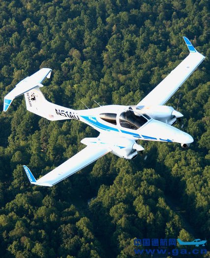 ����˾�з��ɻ������˸���ʻ