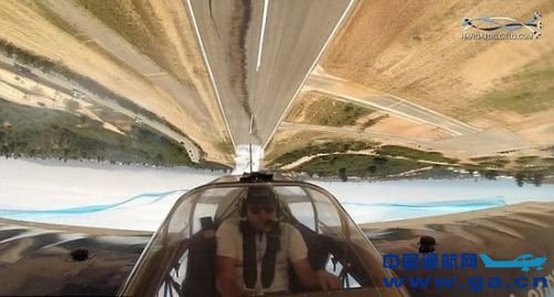 ����͢����Ա����&bull;�϶�&bull;����(Hangar Del Cielo)�ھ������߶����������ܵ������׵��Ͽձ�����ʱ��30��ķ����ؼ���