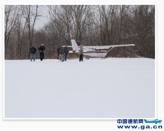 ���汻��ס С�ɻ��Ƚ�ŦԼ�˼Һ�Ժ��