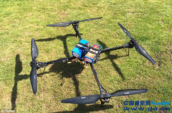 �����������˻��״η�ԽӢ������Ͽ