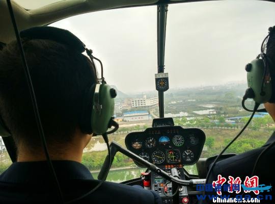 ͼΪ����ͨ��ֱ���������С�����ͼ ����¶ ��