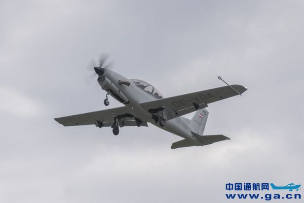 �׼�ȫ̼��ά����������ʯ450�ɻ��׷ɳɹ�